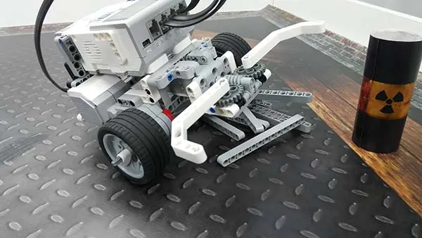 Μαθήματα της FutureLab, εκπαιδευτικής ρομποτικής για παιδιά στην Θεσσαλονίκη